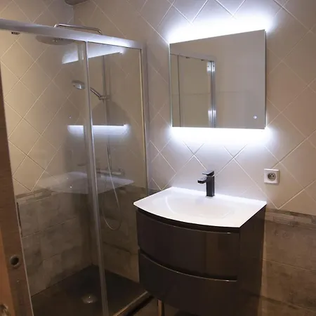 Hyper Centre-ville Historique 80 M2 Apartment Chambéry
